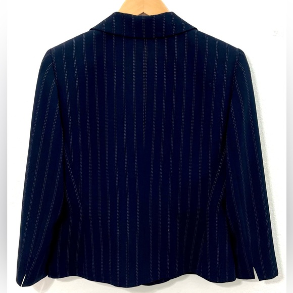 Tahari Navy Double Pinstriped Suit Jacket and Skirt Size 6 - Picture 3 of 7